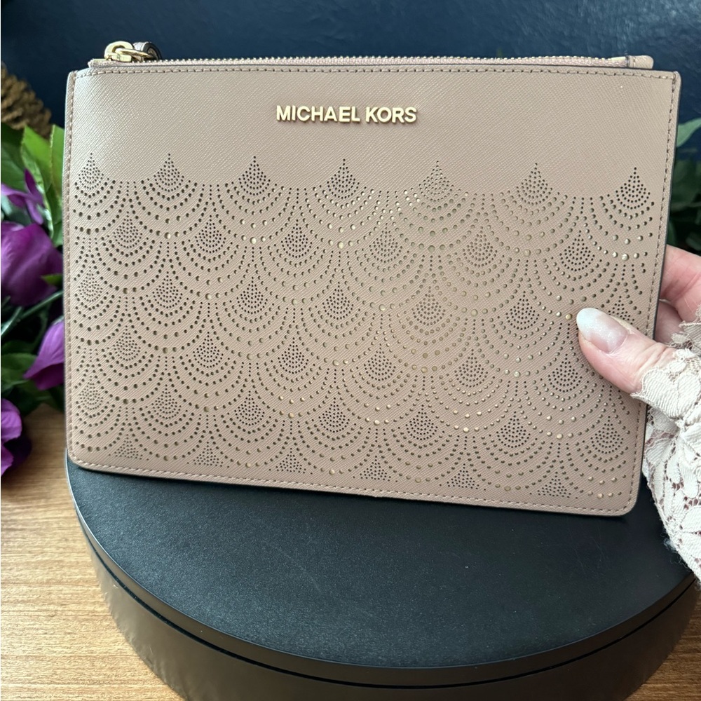 Michael Kors Dusty Rose Jet Set Leather Laser Cut Wristlet
